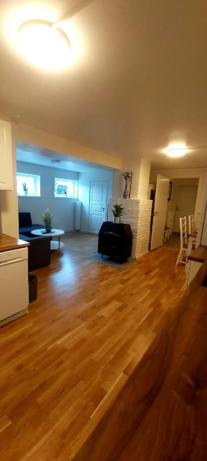 Aurora Rooms In Shared Apartment Nr2 We Are Doing Privet Northen Lights Trips, Reindeer Trip And Fjord Sommaroy Trip トロムソ エクステリア 写真